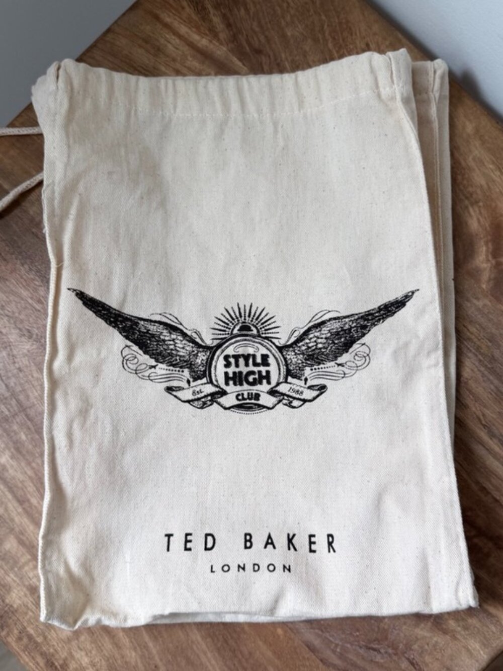 Authentic TED BAKER London Cream Cotton Drawstring Dust Bag Style High Club